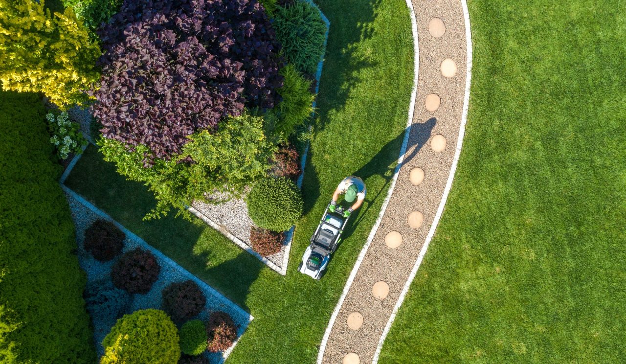 landscaping-job-grass-mowing-aerial.jpg